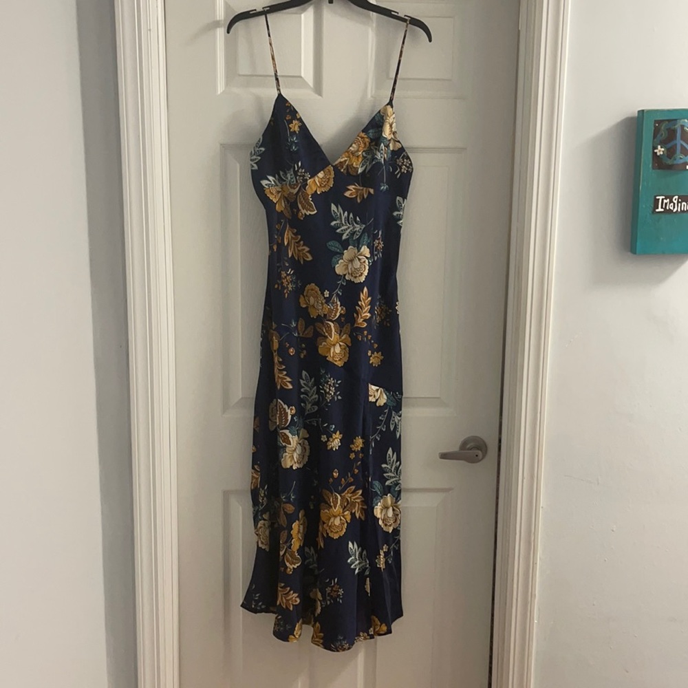 NWT navy blue printed midi dress